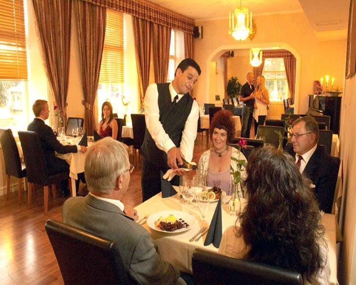 Bjoerkuddens & Restaurang Sandoverken